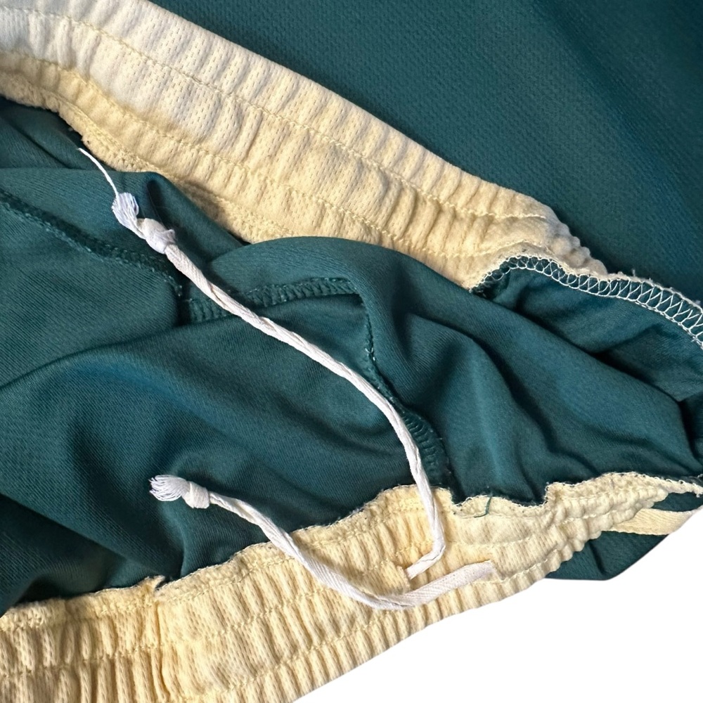 🍀Vintage Jameson Athletic Shorts Men's Irish Whiskey Green Yellow Basketball - Picture 5 of 9